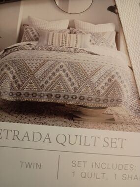 Levtex Estrada Quilt Set in Cream and Gray